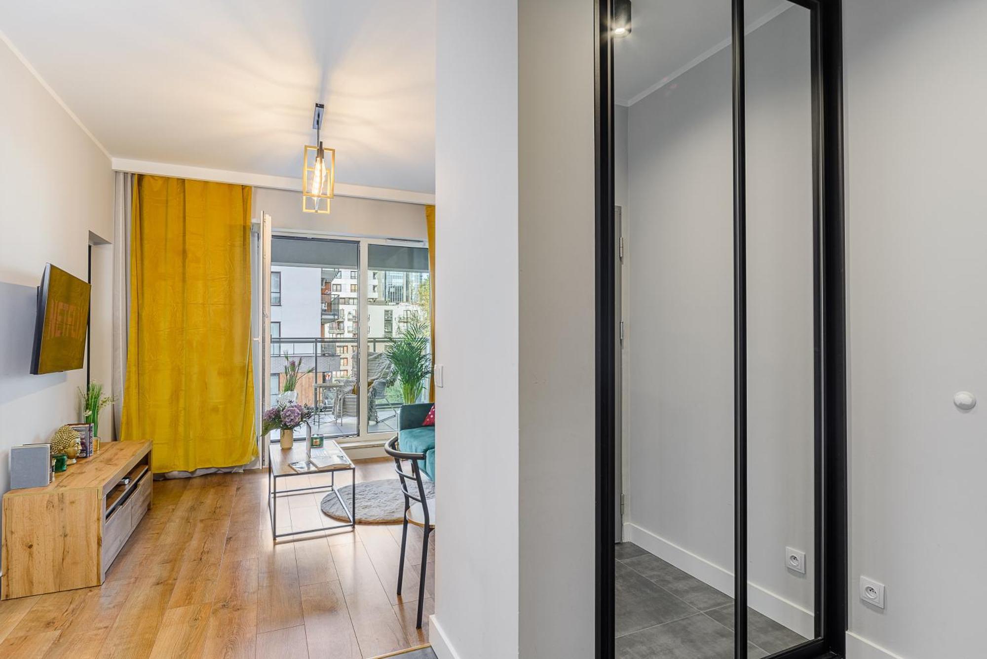 Apartment Lumina With Balcony Warsaw